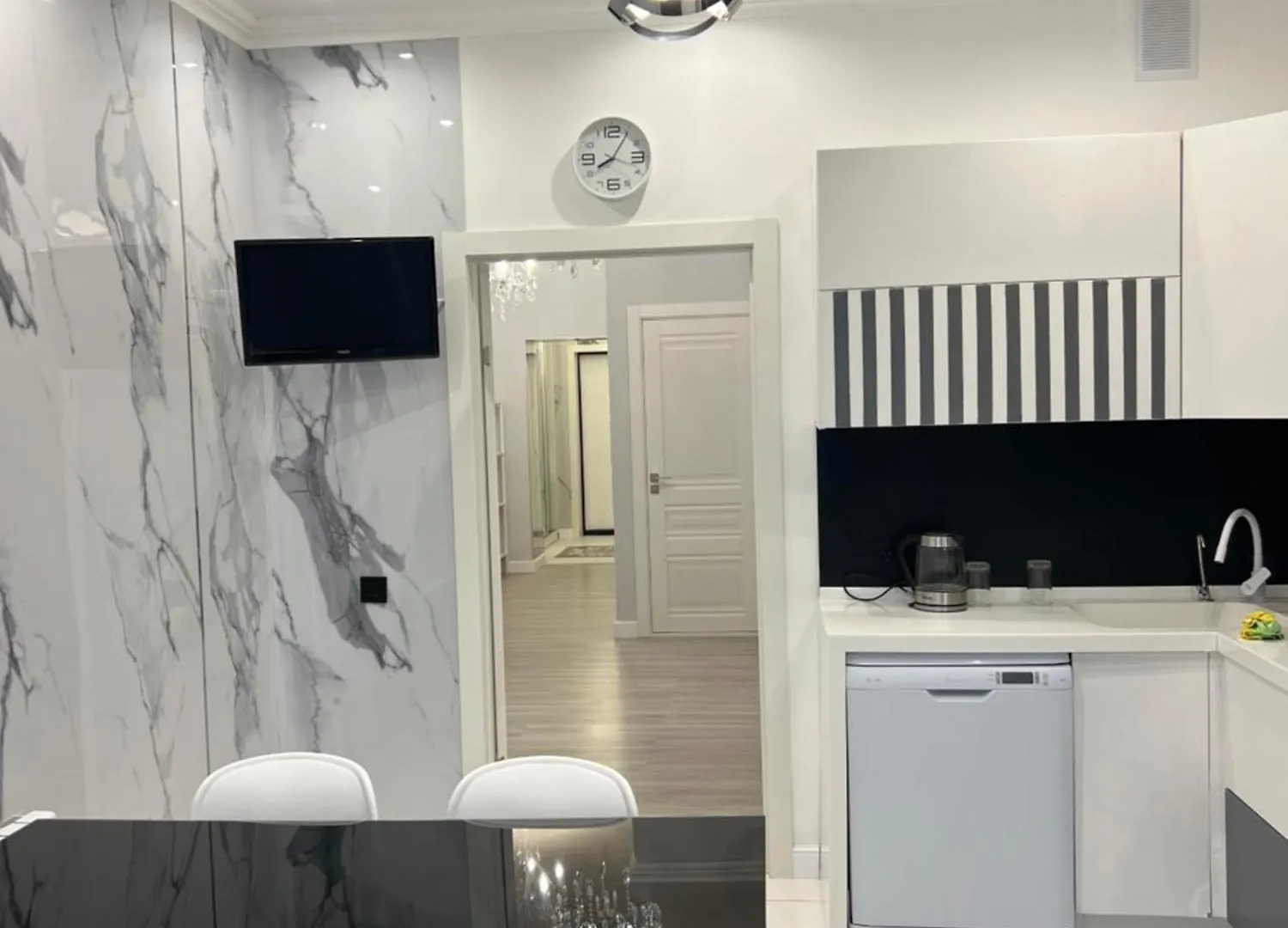 Apartamento Гранд Алатау На Набережной Astaná